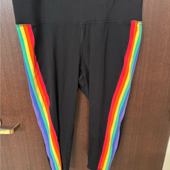 LIVI Active Plus Size 18/20 Black Leggings with Rainbow Side Stripe - Picture 1 of 4